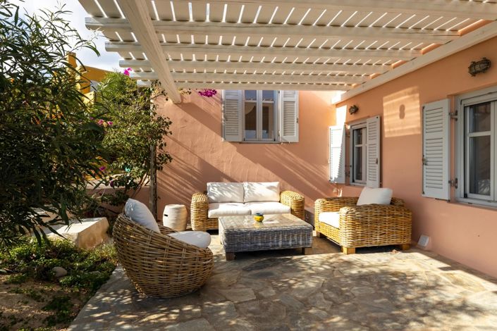 Image No.4-7 Bed House for sale