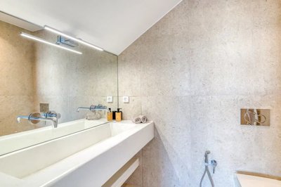 487028c7131a230b4d1c5cef5fbc4b518b83efade6120