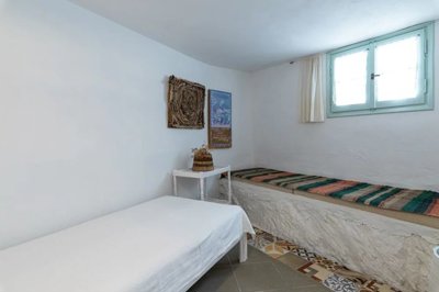 41db9b0cd0265067ffd18592ead8dc6fa818193a11100