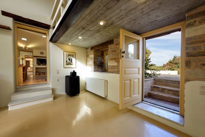 Image No.10-9 Bed House for sale