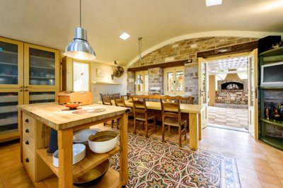 68b151883463f7374e2231ffae9f7ab31e54191242192