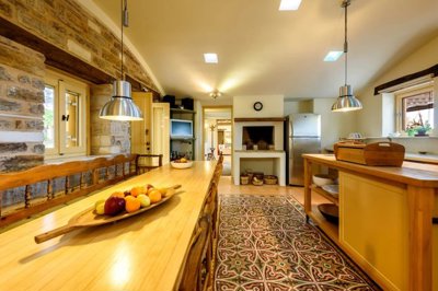 5be974a9d32445eefb0c44dd3a18a6dccd9f2408c5192