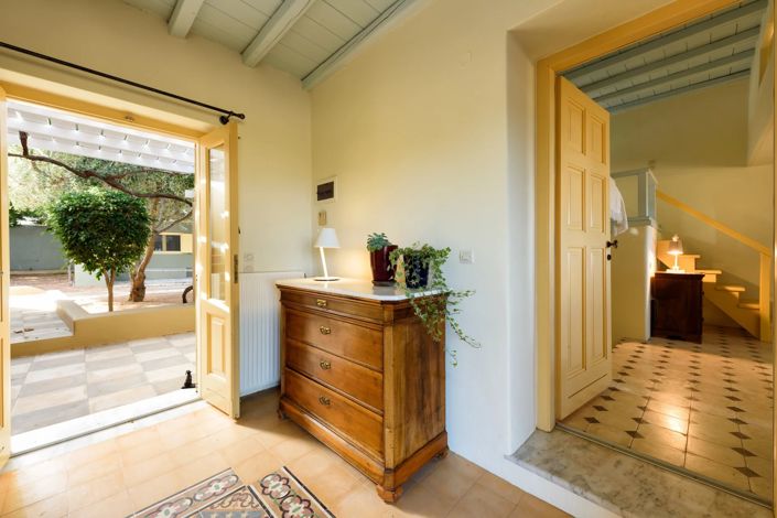 Image No.17-9 Bed House for sale