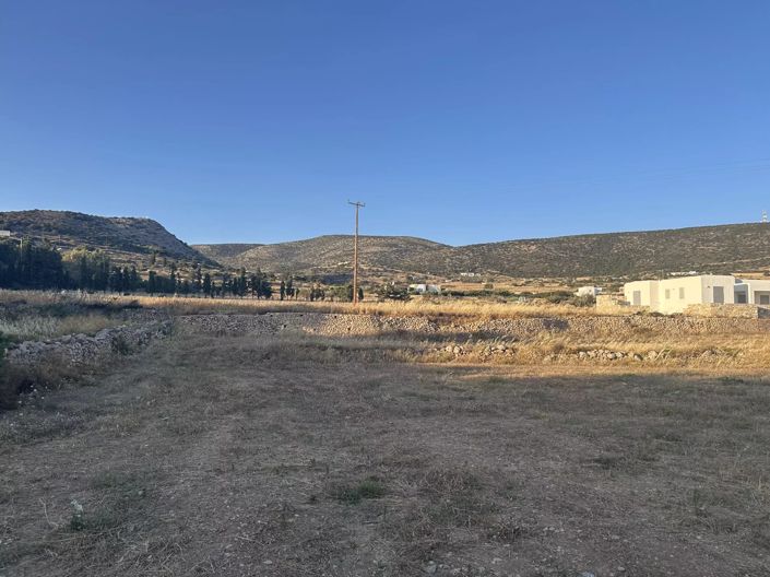 Image No.2-Terre à vendre à Paros