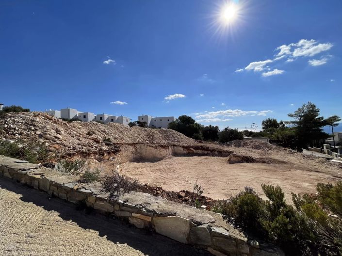 Image No.8-4 Bed House for sale