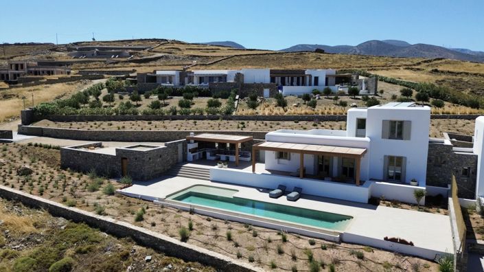 Image No.2-Maison de 4 chambres à vendre à Paros