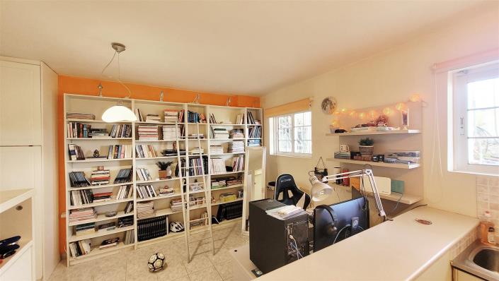 Image No.6-Maisonette de 4 chambres à vendre à Kounoupidiana 