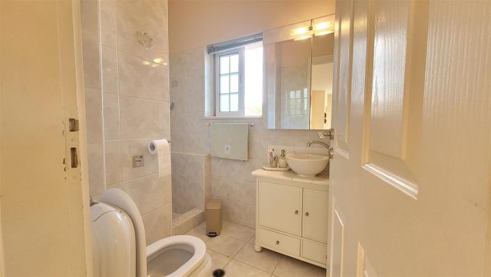 Image No.19-Maisonette de 4 chambres à vendre à Kounoupidiana 