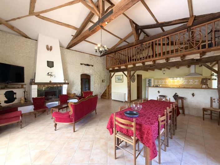 Image No.18-Maison de 8 chambres à vendre à Berneuil