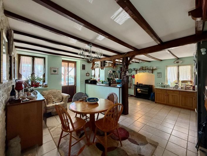 Image No.3-Propriété de 3 chambres à vendre à Gournay-Loizé