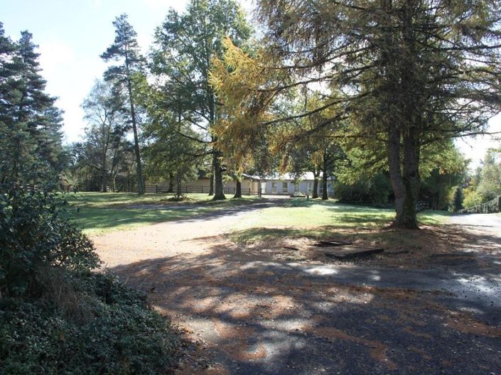 Image No.11-31 Bed Property for sale