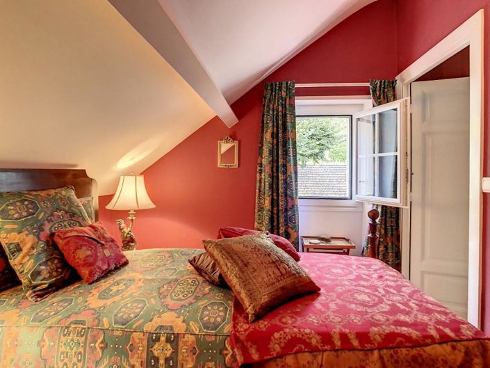 Image No.12-4 Bed House for sale