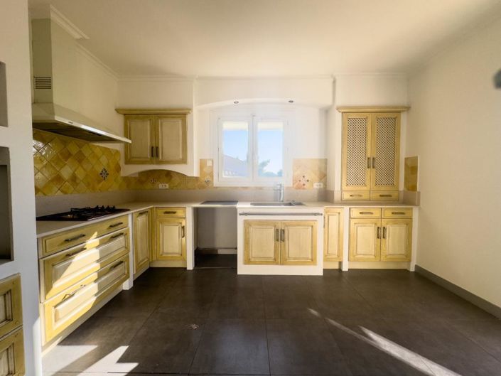 Image No.3-Propriété de 5 chambres à vendre à Boujan-sur-Libron