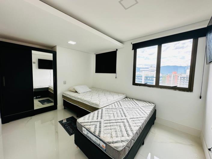 Image No.5-6 Bed Penthouse for sale