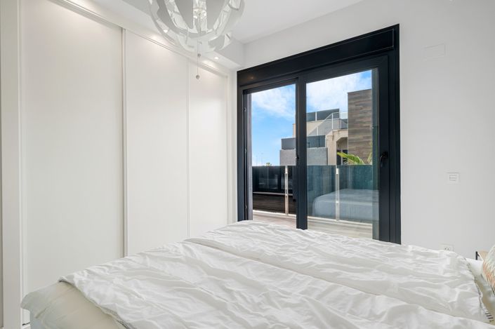 Image No.20-Villa de 4 chambres à vendre à Orihuela Costa