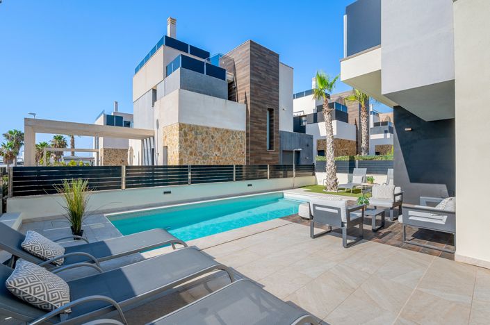 Image No.36-Villa de 4 chambres à vendre à Orihuela Costa