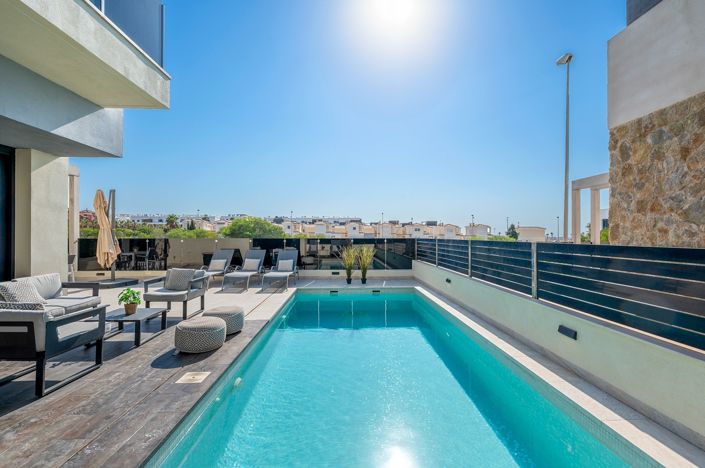 Image No.4-Villa de 4 chambres à vendre à Orihuela Costa