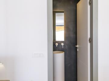 Villa-Cobalt-WC-GF--1---Custom-