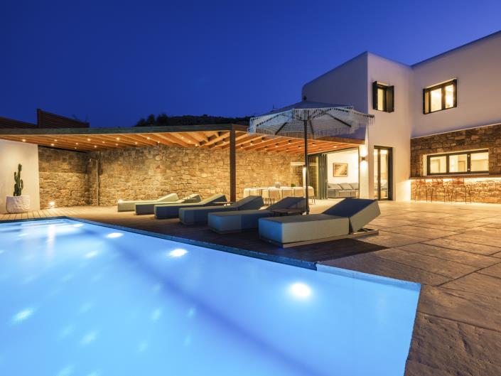 Image No.57-Villa de 5 chambres à vendre à Kanalia