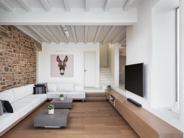 23--AndrewBoutsikas_Villa2-58--Custom-