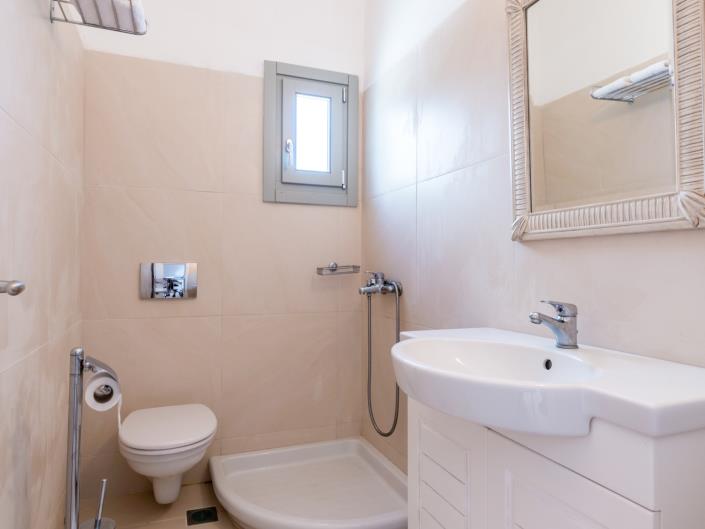 Image No.30-Villa de 5 chambres à vendre à Kanalia