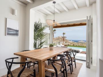 28--AndrewBoutsikas_Villa1-54--Custom-