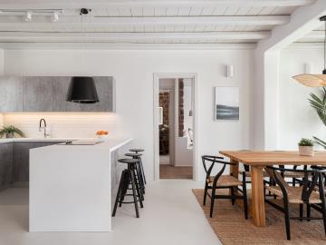 22--AndrewBoutsikas_Villa1-44--Custom-