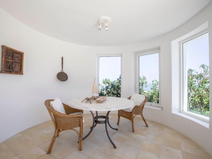 Image No.9-Villa de 8 chambres à vendre à Kalafati