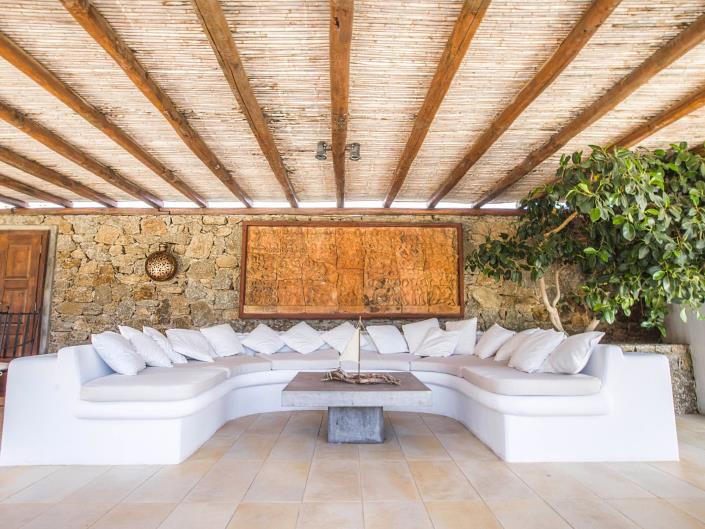 Image No.6-Villa de 8 chambres à vendre à Kalafati