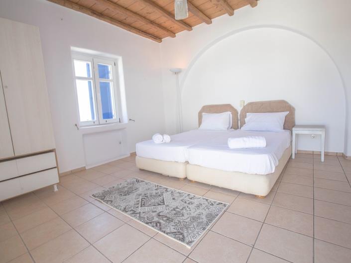 Image No.17-Villa de 8 chambres à vendre à Kalafati