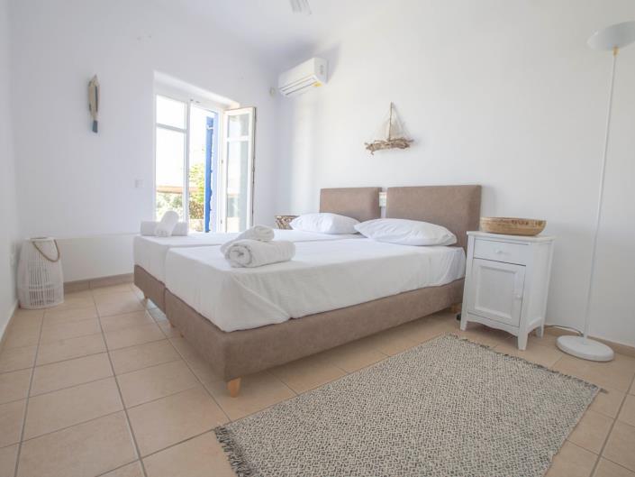 Image No.18-Villa de 8 chambres à vendre à Kalafati