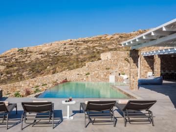 CM_MYKONOS_ELIA2_028--Custom-