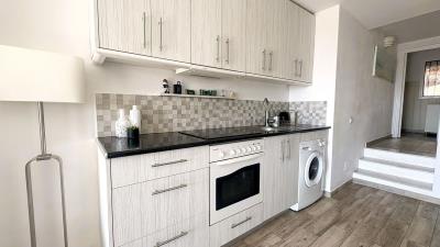 8-e64a9055bba3e77ac8aca3b893cdf826