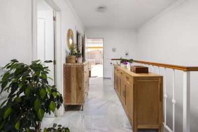 2-5bd7b9d04b45e33852eaf0ec6670150d