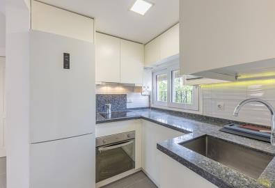 10-bb915d1cb19341576dcdc994b81ab9c5