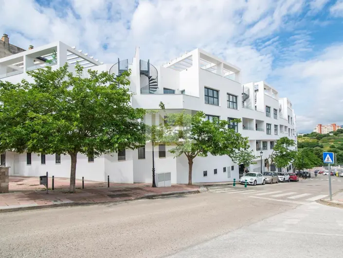 Image No.3-2 Bed Apartment for sale