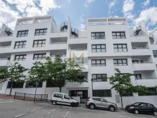 Image No.19-2 Bed Apartment for sale