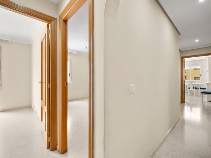 Image No.6-3 Bed Apartment for sale