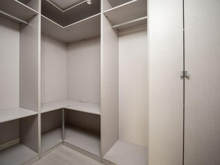 Image No.17-3 Bed Apartment for sale