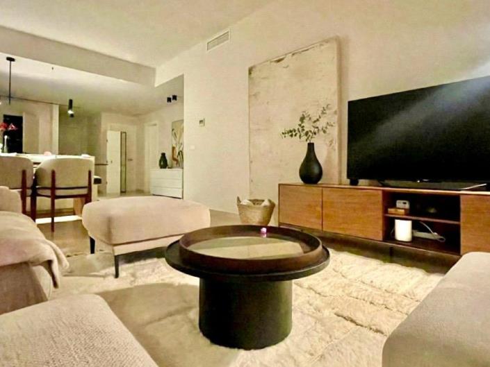 Image No.4-2 Bed Apartment for sale