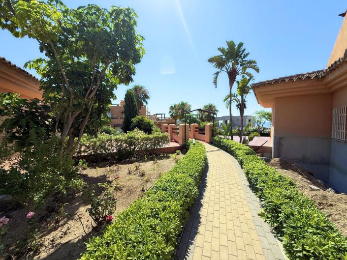 Image No.21-2 Bed Apartment for sale