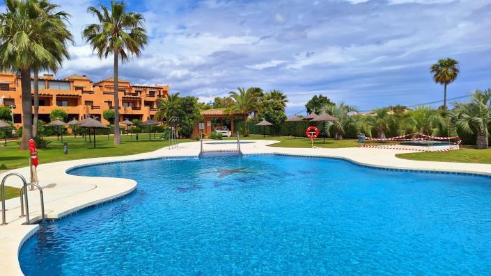 Image No.12-2 Bed Apartment for sale