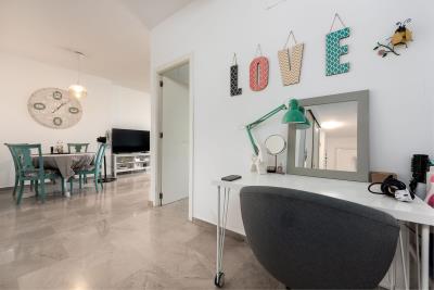 10-bb915d1cb19341576dcdc994b81ab9c5