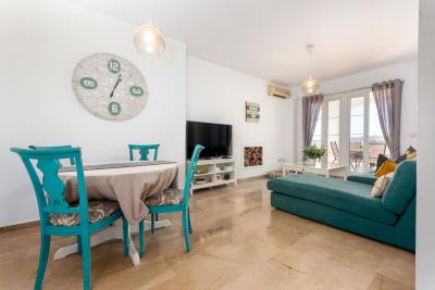 12-53013098fcab6c38b1379cd33298e050