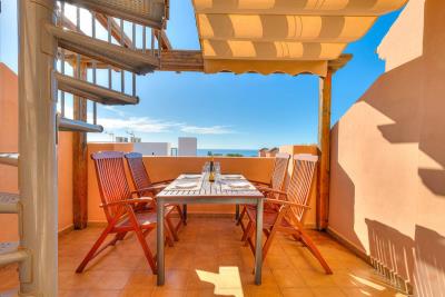 18-cc72f169493c096e712837ff5d8b6e41