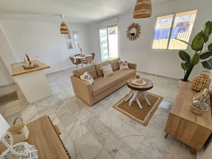 Image No.6-3 Bed Townhouse for sale