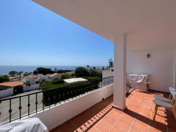 16-ec67b526875bf0124b6ce4328a754439