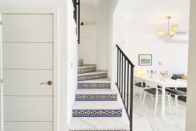 8-e64a9055bba3e77ac8aca3b893cdf826