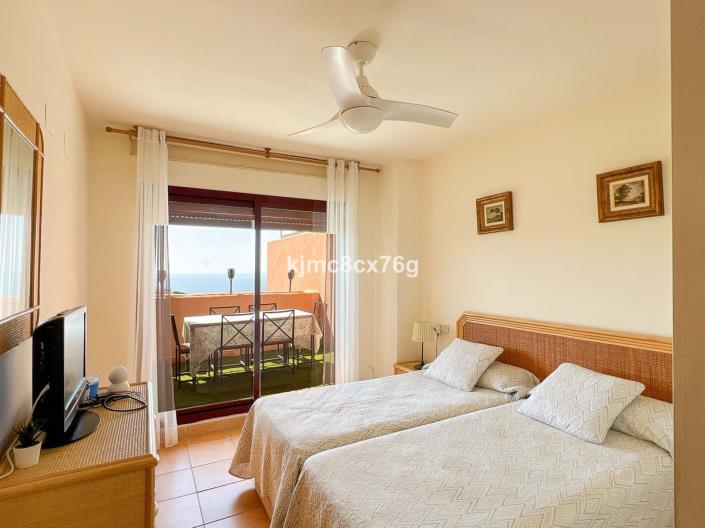 Image No.8-2 Bed Apartment for sale