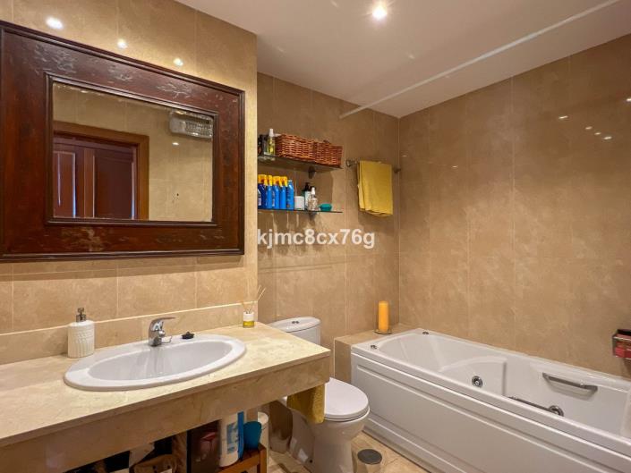 Image No.9-2 Bed Apartment for sale